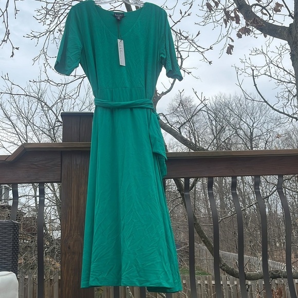 Nicole Miller v neck 3/4 sleeve belted maxi spring dress grass green size XL NWT - Picture 16 of 17